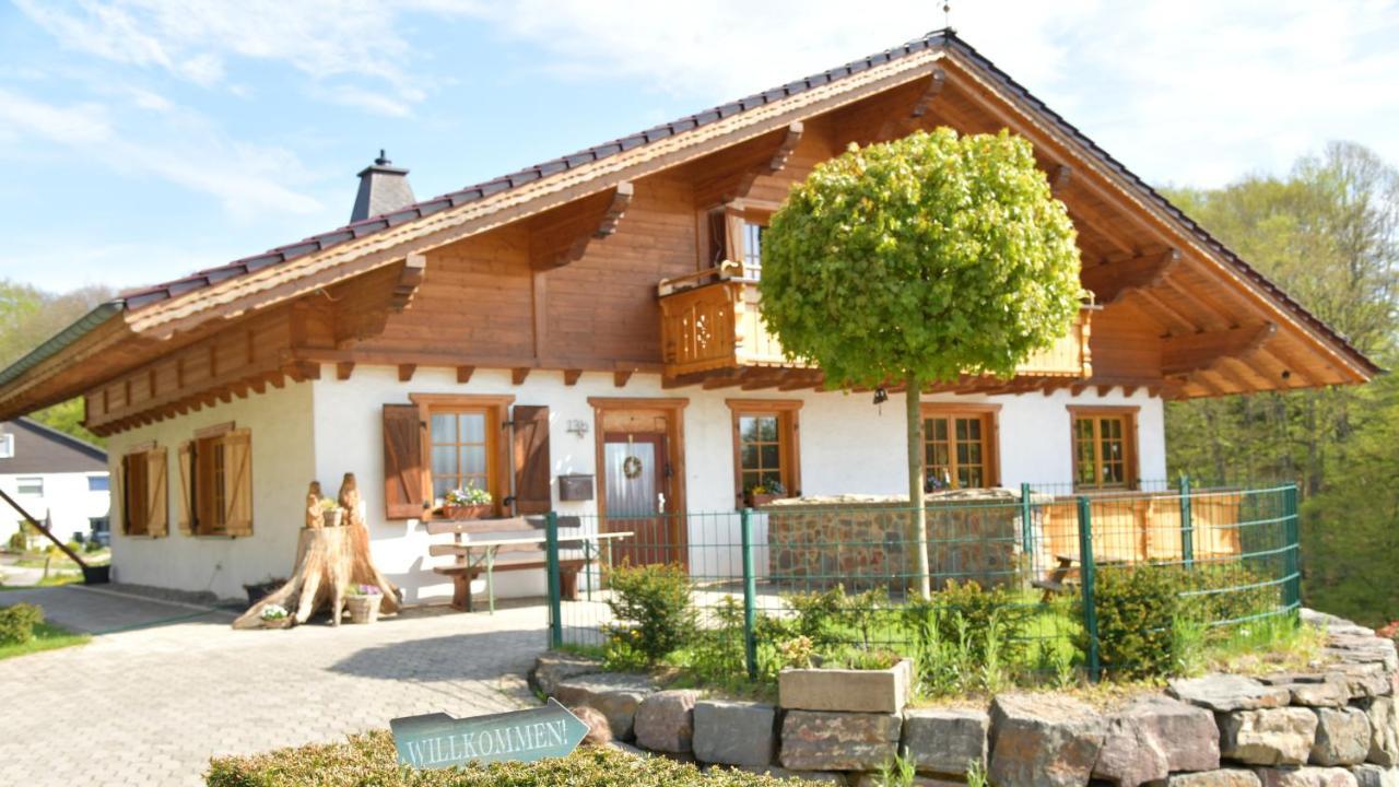 Apartamento Haus Alpenrose Zum Vic Wermelskirchen Exterior foto